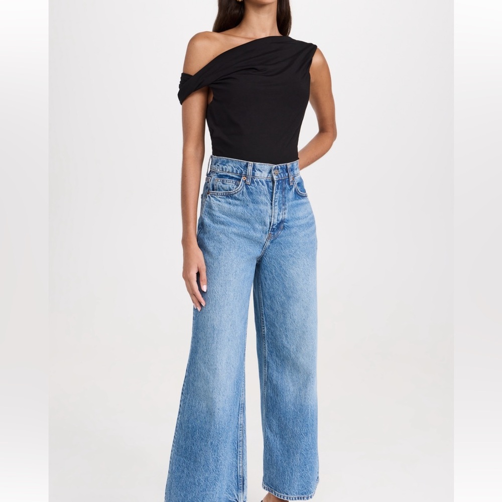 Reformation Off-Shoulder Top